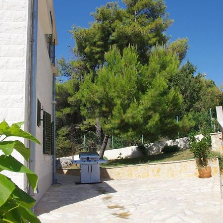 Holiday Home Nevista ซูมาร์ติน ภายนอก รูปภาพ