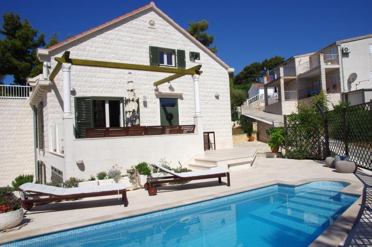 Holiday Home Nevista ซูมาร์ติน ภายนอก รูปภาพ