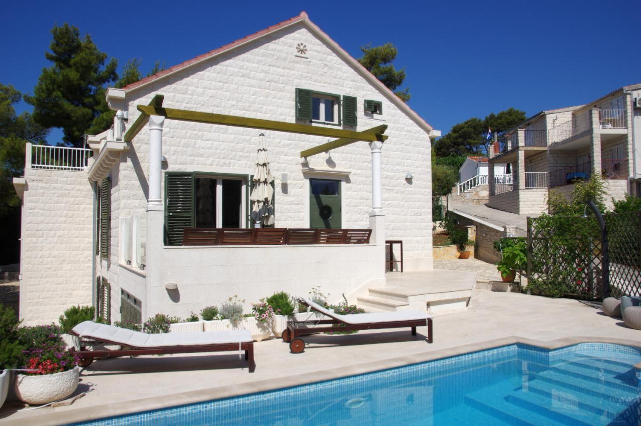 Holiday Home Nevista ซูมาร์ติน ภายนอก รูปภาพ