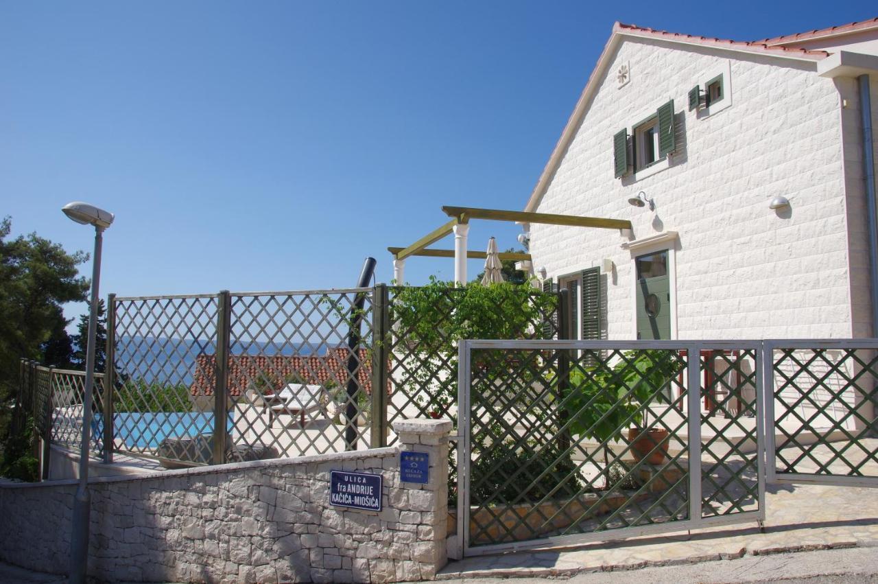 Holiday Home Nevista ซูมาร์ติน ภายนอก รูปภาพ