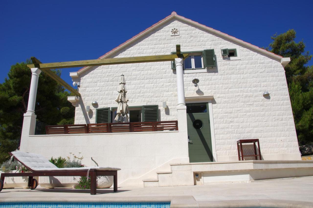 Holiday Home Nevista ซูมาร์ติน ภายนอก รูปภาพ