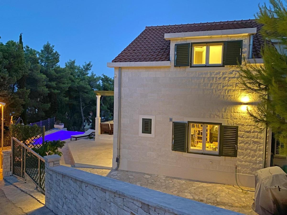 Holiday Home Nevista ซูมาร์ติน ภายนอก รูปภาพ