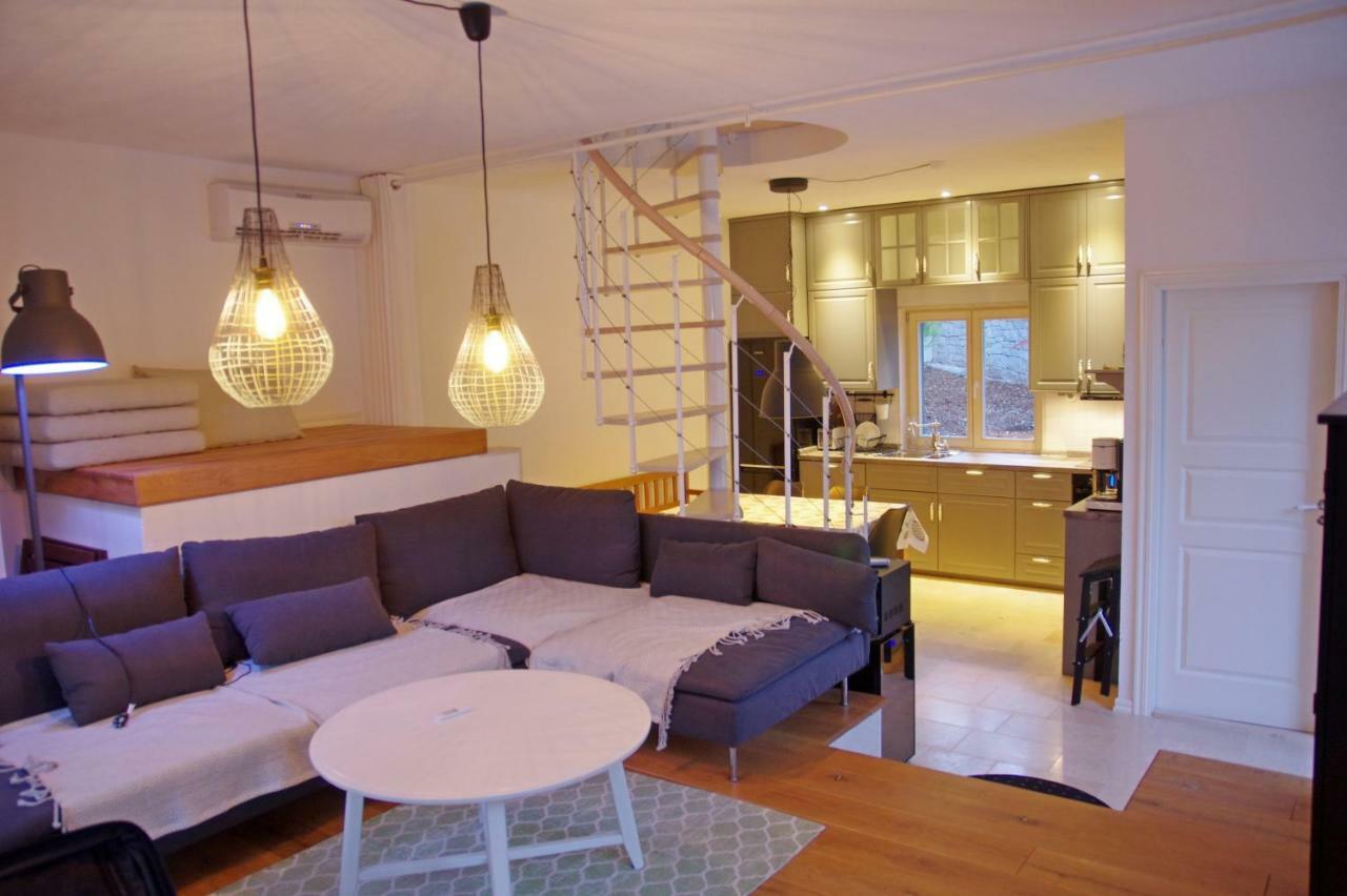 Holiday Home Nevista ซูมาร์ติน ภายนอก รูปภาพ