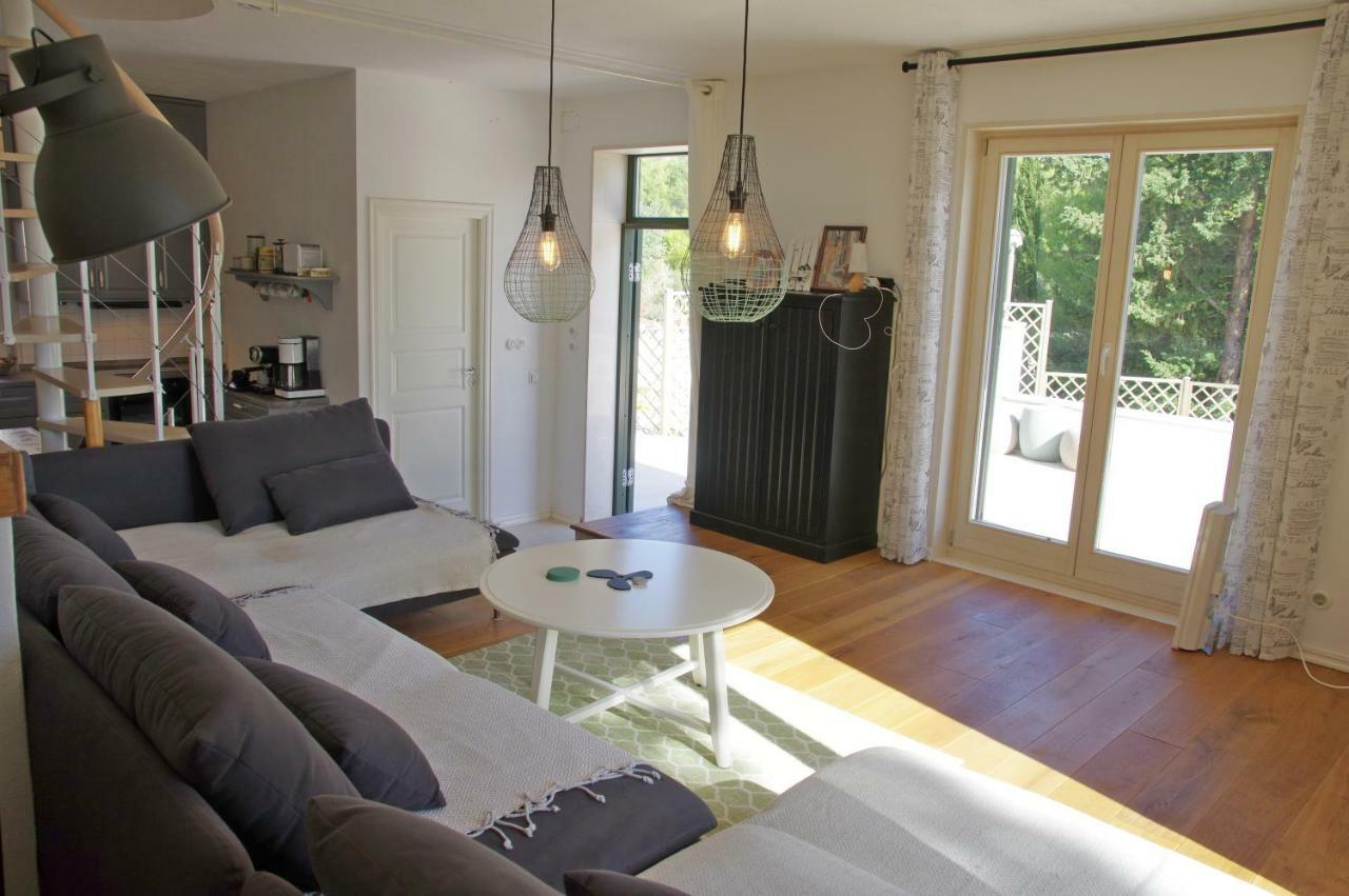 Holiday Home Nevista ซูมาร์ติน ภายนอก รูปภาพ